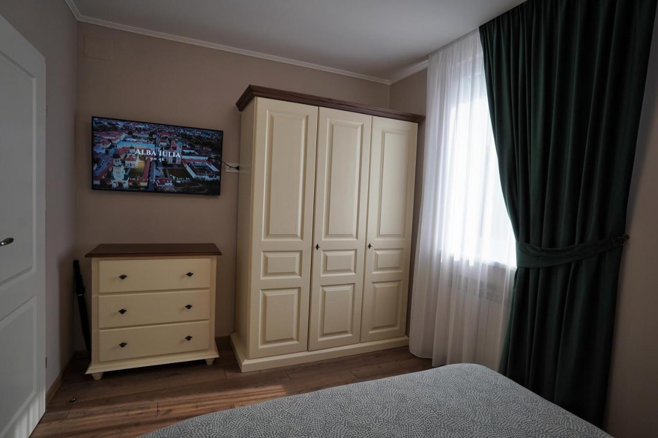 Apartamentul Cetatii Alba Iulia Exteriör bild